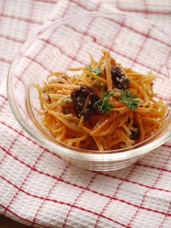 週に2回も作ってしまう人参のサラダ-レシピのメイン写真