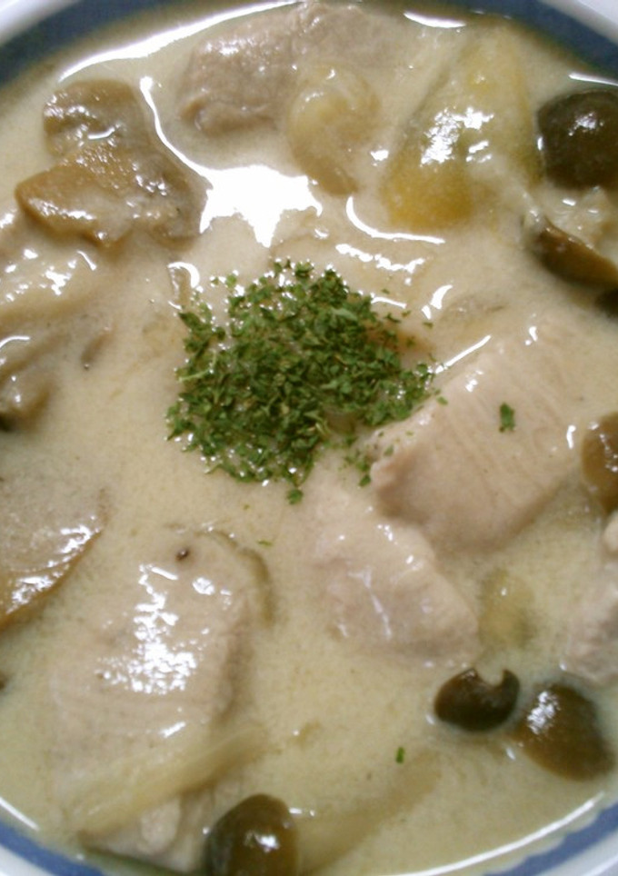 簡単！　豚肉と　しめじの　クリーム煮♡-レシピのメイン写真