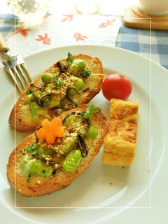 レモン風味❀枝豆の塩昆布カレートースト-レシピのメイン写真