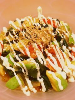生わかめとアボカドのポキ風味サラダ-レシピのメイン写真