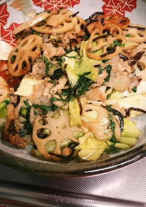 大葉香る豚肉とれんこんの炒め物-レシピのメイン写真