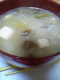 なめこ~~~と豆腐~~の味噌汁♪-レシピのメイン写真