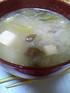 なめこ~~~と豆腐~~の味噌汁♪-レシピのメイン写真