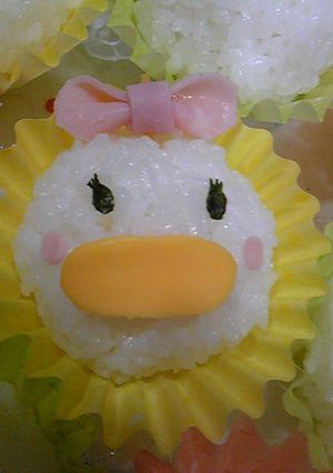 ツムツムシリーズ♪デイジーむすび♪-レシピのメイン写真