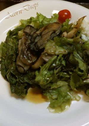 牡蠣甘煮流用・2日目簡単炒めのレタス乗せ-レシピのメイン写真