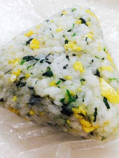 ほうれん草たまごおにぎり-レシピのメイン写真