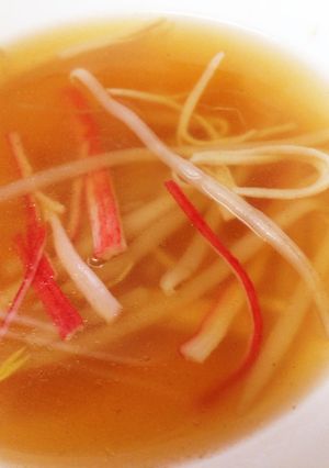 簡単！もやしとカニカマの黒酢スープ♪-レシピのメイン写真