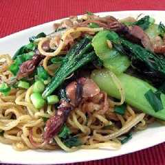 A picture of 簡単！ホタルイカと青梗菜の中華焼きそば.