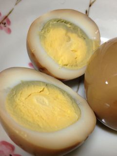 煮たまご、と見せかけて漬け卵たまご-レシピのメイン写真
