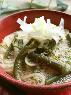 がごめ昆布✿蕨入りゆるネバ素麺椀-レシピのメイン写真