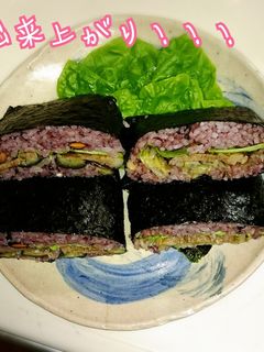残り物で握らず巻き寿司 韓国風-レシピのメイン写真