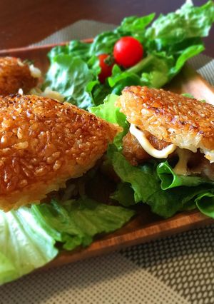 鶏の唐揚げライスバーガー-レシピのメイン写真