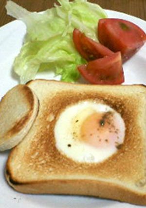 朝食にぴったり！目玉焼きトースト-レシピのメイン写真