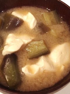 なすと豆腐の味噌汁-レシピのメイン写真