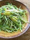 豆苗と白ネギのＸＯ醤炒め