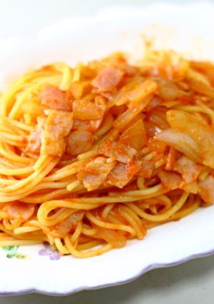 ベーコンと玉ねぎのトマトソースパスタ-レシピのメイン写真