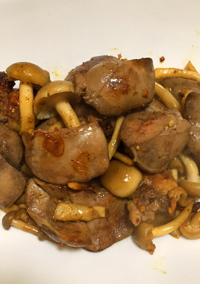 簡単★美肌効果の鶏レバーとしめじ炒め★-レシピのメイン写真