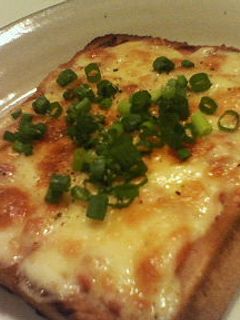 簡単◎美味しい◎塩辛チーズトースト-レシピのメイン写真