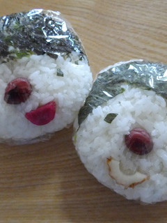 にこにこ顔*おにぎり-レシピのメイン写真
