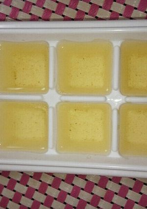 【離乳食】電子レンジで簡単かつおだし-レシピのメイン写真