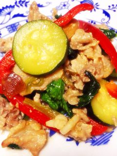 超簡単!!豚肉とお野菜の塩麹炒め-レシピのメイン写真