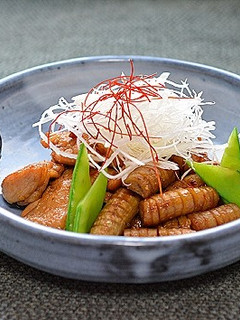 鶏もも肉と蛇腹ごぼう☆ほんのりすっぱ煮-レシピのメイン写真