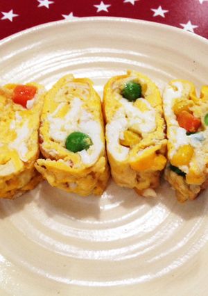 お弁当に☆ふわふわカラフル卵焼き-レシピのメイン写真