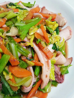 赤いかと野菜のバター醤油炒め♪-レシピのメイン写真