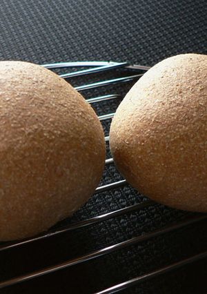 シンプルな全粒粉パン-レシピのメイン写真
