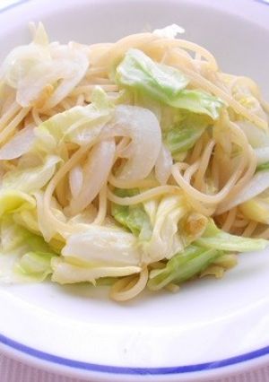 新玉ねぎと春キャベツのシンプルパスタ-レシピのメイン写真