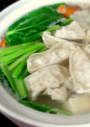 簡単！節約★冷凍餃子の野菜鍋-レシピのメイン写真
