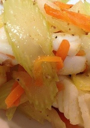 セロリとイカの炒め物-レシピのメイン写真