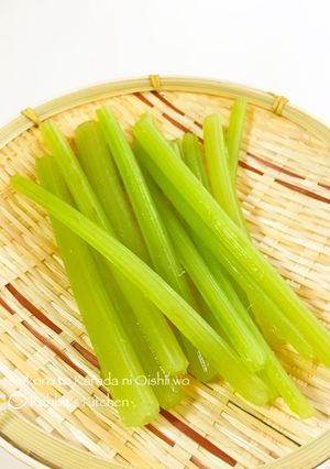 和食の基本☆フキの下処理-レシピのメイン写真