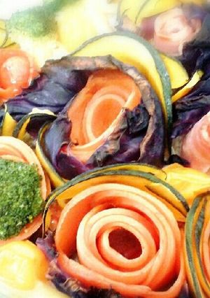 パーティーに　温野菜のお花畑グラタン-レシピのメイン写真