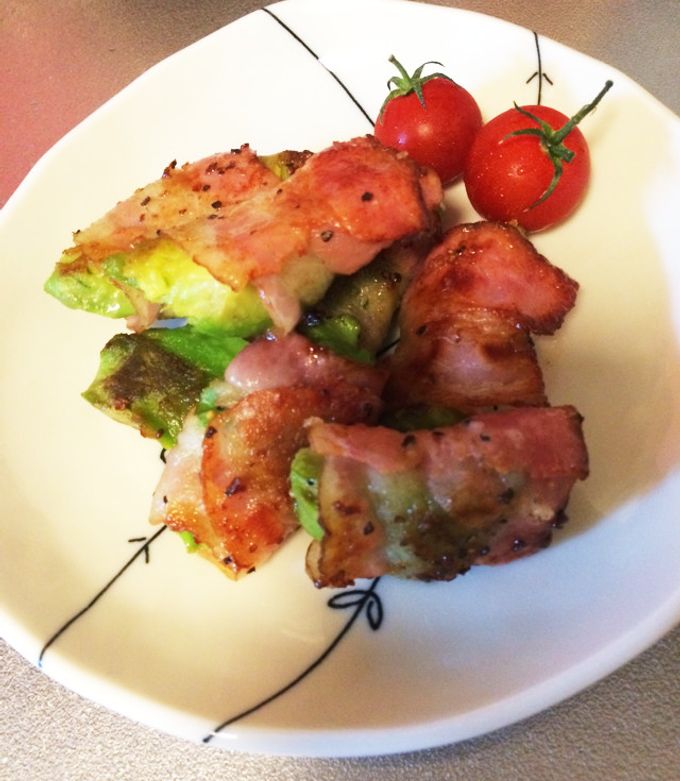 アボカド　ベーコン アボカドベーコンカップグラタンのレシピ・作り方【簡単＆時短