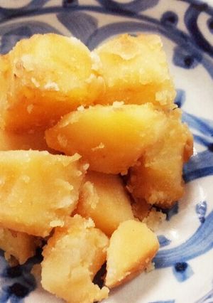 材料３つだけ！じゃがバタ醤油の煮っ転がし-レシピのメイン写真