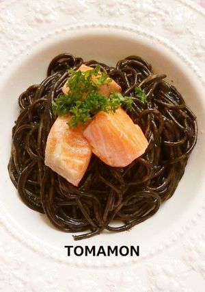 簡単✿鮭ちょいのせイカスミカッペリー二-レシピのメイン写真