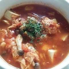 รูปของ 豆腐とたまごのトマトスープ