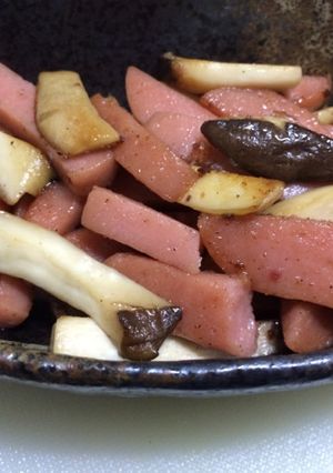 エリンギとおさかなハンバーグのバター炒め-レシピのメイン写真