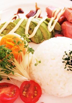 幸せのブランチ♪アボカドのハワイアン風。-レシピのメイン写真