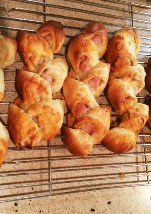 ホシノ生地で☆ベーコンチーズエピ-レシピのメイン写真