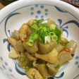 鶏皮と蒟蒻のピリ辛味噌煮