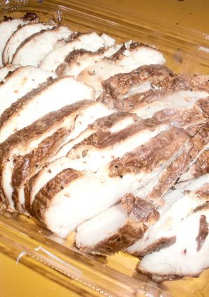 鶏むね肉の柔らか塩麹燻製焼き-レシピのメイン写真