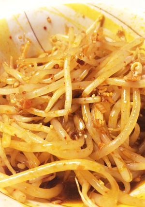 レンジで簡単✩もやしの特製ラー油おつまみ-レシピのメイン写真