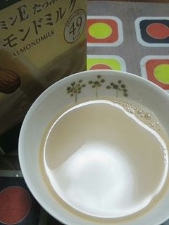 アーモンドミルクで♡ロイヤルミルクティー-レシピのメイン写真