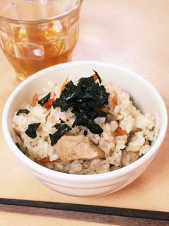 ルクルーゼで!残り煮物で炊き込みごはん!-レシピのメイン写真