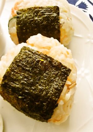 鮭の混ぜご飯おにぎり-レシピのメイン写真
