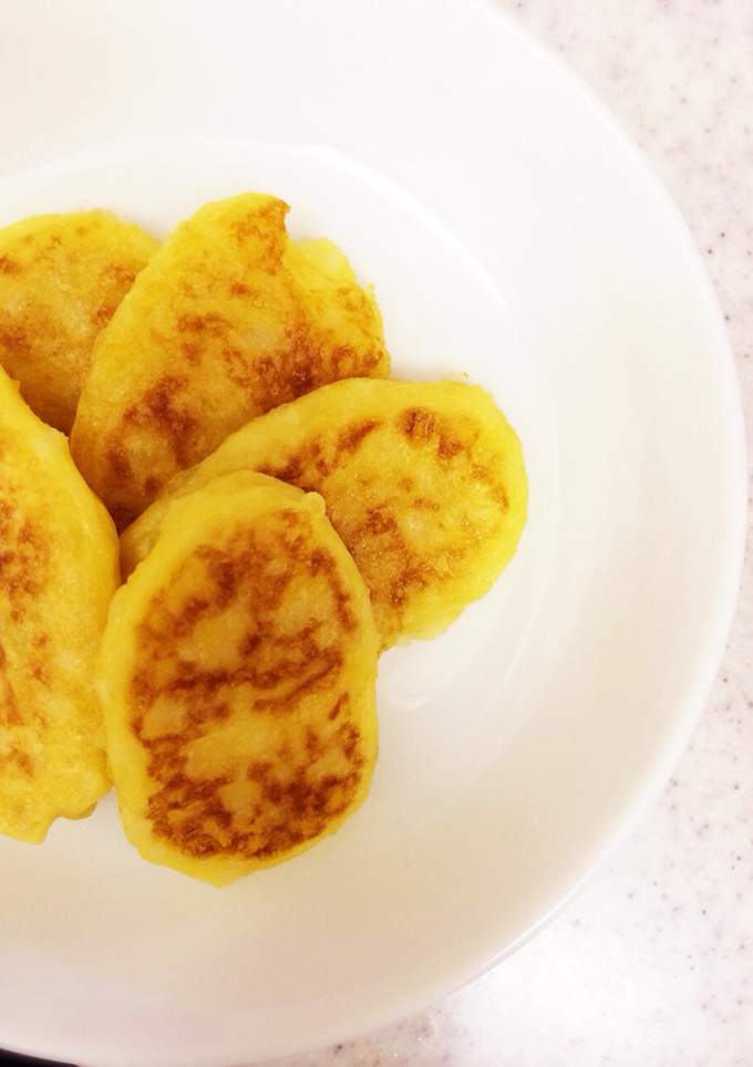 離乳食中期♡手づかみ用さつまいものお焼き-レシピのメイン写真
