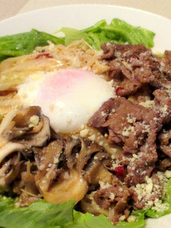 ★洋風すき焼きうどん温玉のせ★-レシピのメイン写真