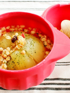 スープボウルで★まるごと新玉ねぎのスープ-レシピのメイン写真